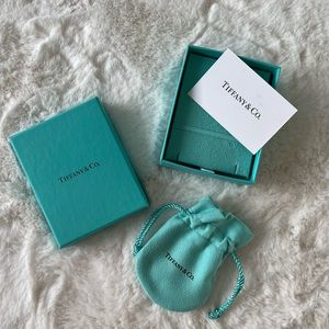 NEW TIFFANY&Co BLUE AUTHENTIC SMALL PENDANT NECKLACE POUCH WITH BOX